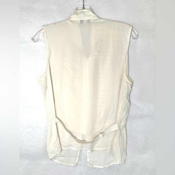 St John Women Size 10 Off White Silk Georgette Sleeveless Blouse Pleats - Picture 2 of 11